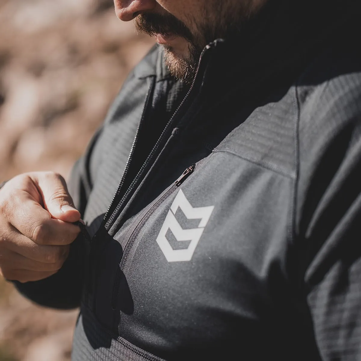 MID-MOUNTAIN GRID FLEECE 1/4 ZIP