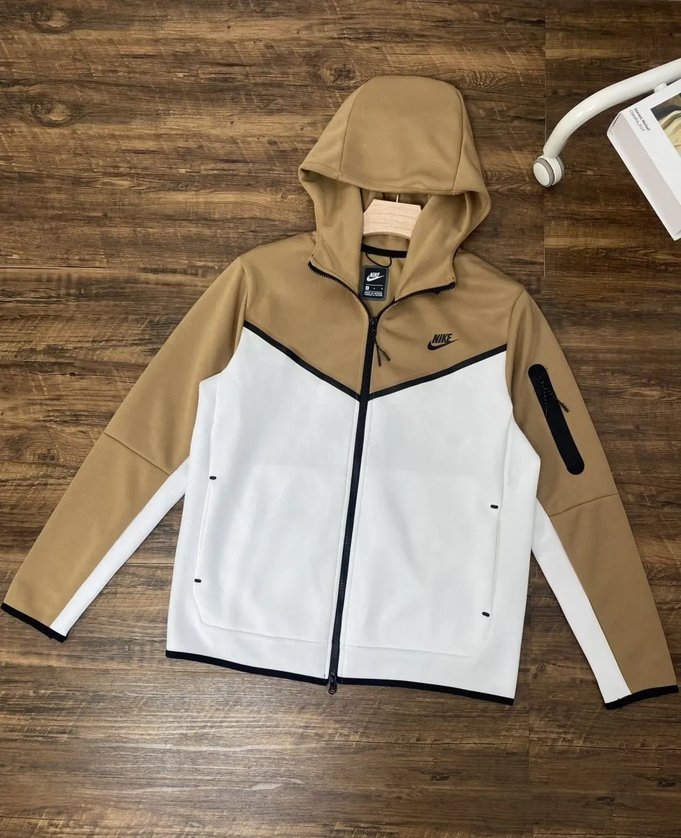 NIKE TECH FLEECE HOODIE x SANDALWOOD/LIGHT BONE/BLACK